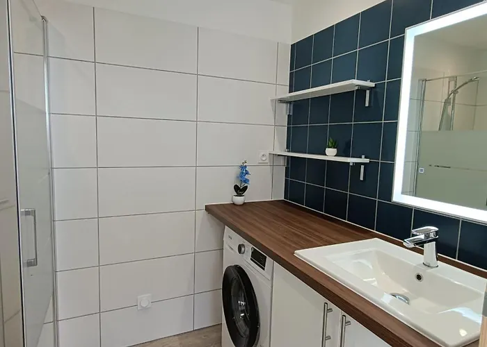 Rez-de-jardin Calme Nature Apartman *